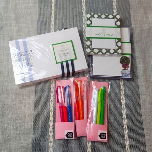 Miscellaneous Stationary Bundle  - Picture 1 of 4